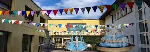 Bannert fanions fontaine.jpg